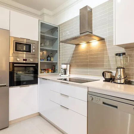 Daire Spacious 3 Bedroom Marbella